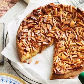 Tarte de amêndoa caramelizada