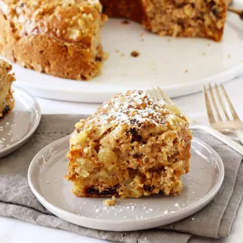 Bolo de maçã e aveia