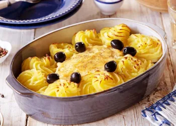 Bacalhau no forno com puré