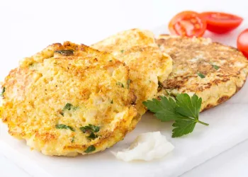 Pataniscas de bacalhau no forno