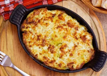 Bacalhau com natas e batata palha
