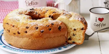 Bolo de iogurte com pepitas de chocolate