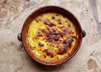 Tigelada tradicional portuguesa