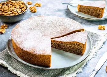 Bolo de abóbora e nozes