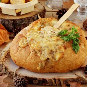 Pão recheado com alheira