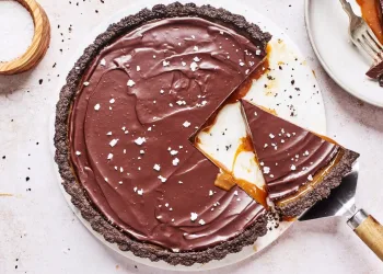 Tarte de chocolate e caramelo salgado