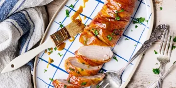 Lombo de porco enrolado em bacon