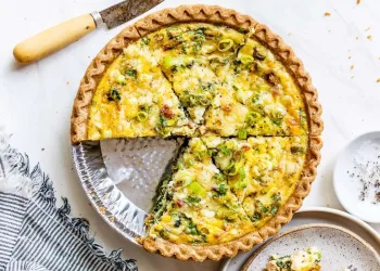 Quiche de frango e legumes