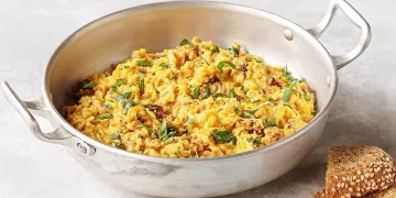 Ovos mexidos com farinheira