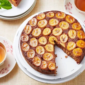Bolo de banana invertido