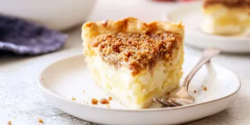 Tarte de maçã com natas e cobertura de streusel