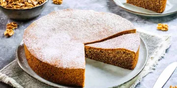 Bolo de mel e nozes à moda antiga