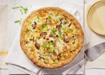 Quiche de fiambre e cogumelos