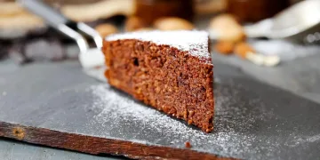 Tarte de alfarroba com amêndoa