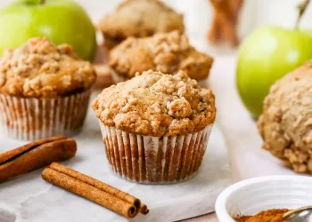 Queques de maçã e canela