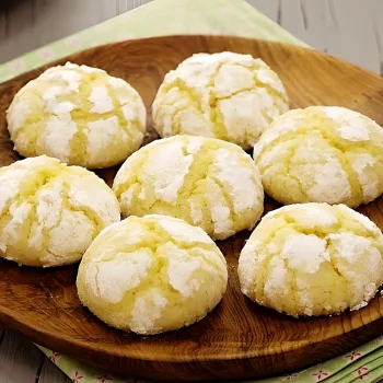 Biscoitos de limão e canela