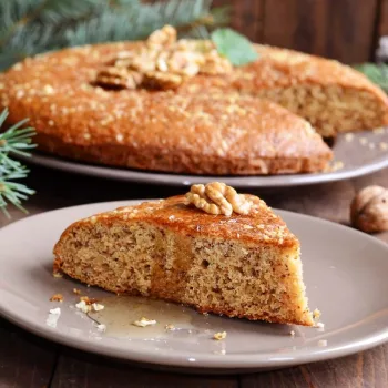 Bolo de laranja e nozes