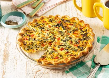 Quiche de frango e espinafres