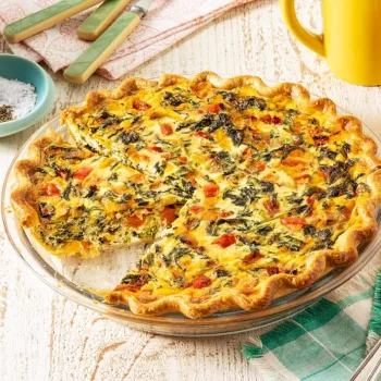 Quiche de frango e espinafres