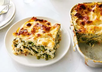 Lasanha de bacalhau com espinafres