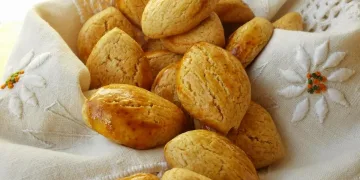 Broas de mel com frutos secos