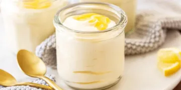 Mousse de limão com natas e leite condensado