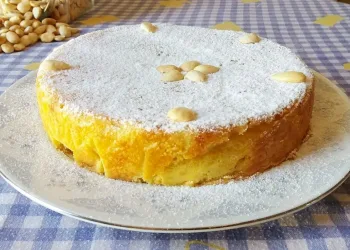 Bolo de amêndoa e gila