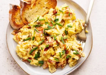 Ovos mexidos com bacon