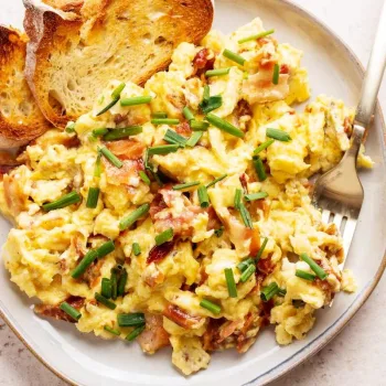 Ovos mexidos com bacon