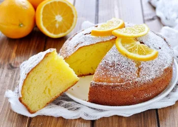 Bolo de laranja e iogurte