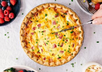 Quiche de fiambre e queijo com natas