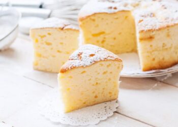 Bolo de iogurte grego