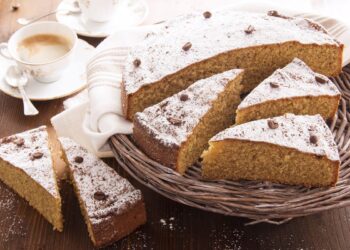 Bolo de café e canela