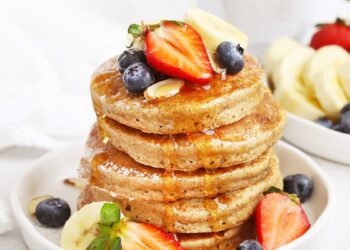 Panquecas de banana e canela