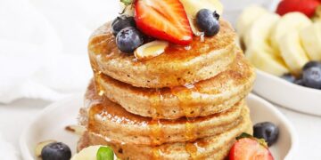 Panquecas de banana e canela