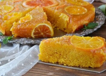 Bolo de laranja e cenoura húmido