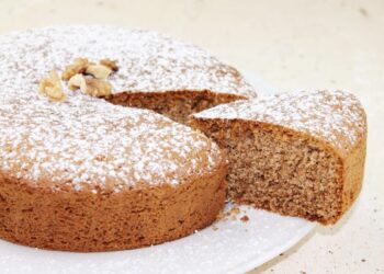 Bolo de azeite e mel tradicional