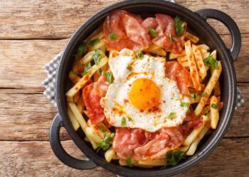 Ovos rotos com presunto