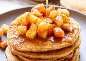 Panquecas de maçã e canela