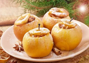 Maçã assada no forno com canela