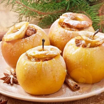 Maçã assada no forno com canela