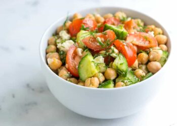 Salada de grão de bico