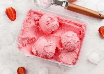 Gelado caseiro de morango