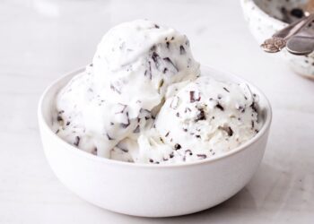 Gelado de stracciatella caseiro