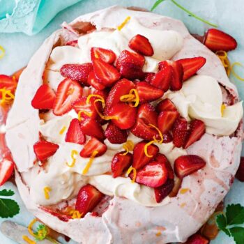 Pavlova de morango