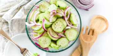 Salada de pepino