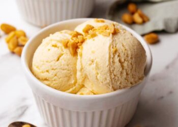 Gelado de manteiga de amendoim