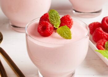 Mousse de framboesa e queijo quark