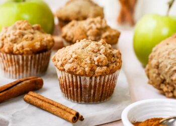 muffins de aveia, canela e maçã