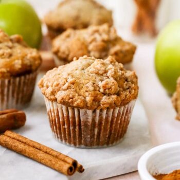 muffins de aveia, canela e maçã
